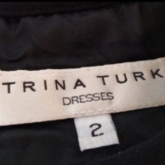 ‼️THRIFT STORE ALERT MAKE OFFERTrina Turk Dress Veda Lace Sleeveless Sheath 2 - Picture 8 of 11